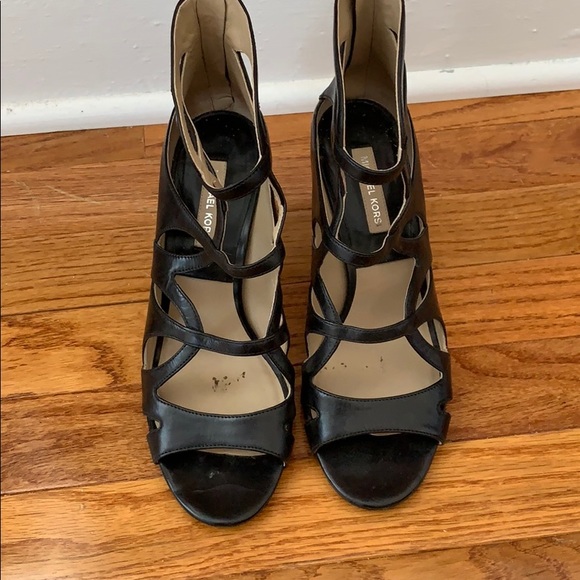 Michael Kors Collection Black Caged Peep Toe Sz 37 - Picture 7 of 7